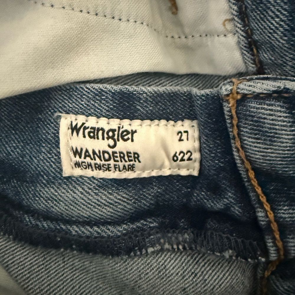 Wrangler Wanderer High Rise Flare 622 Jeans - Picture 7 of 15